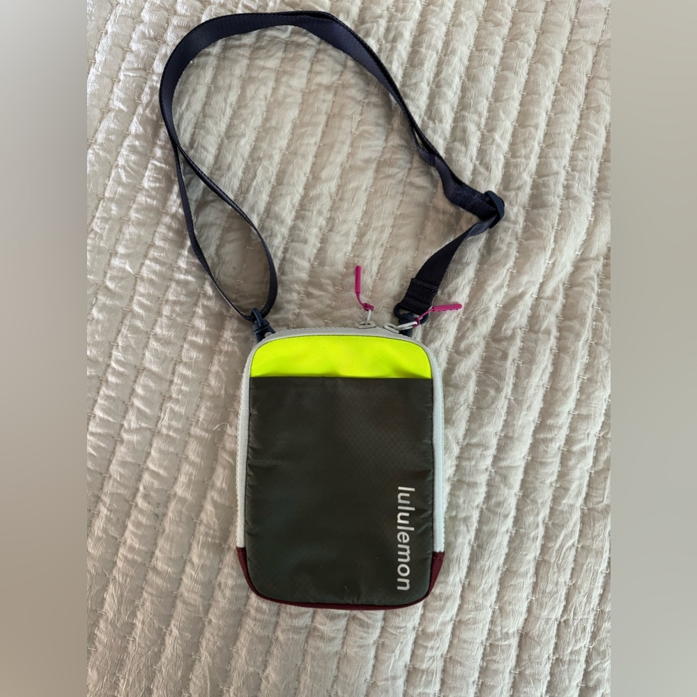 Lululemon Crossbody Purse NWOT